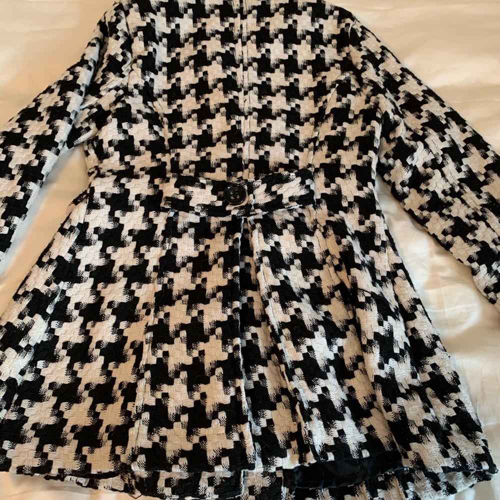 Houndstooth Coat - Picture 6 of 6